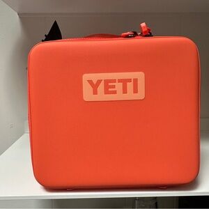 YETI 3L Lunch Locker in Papaya